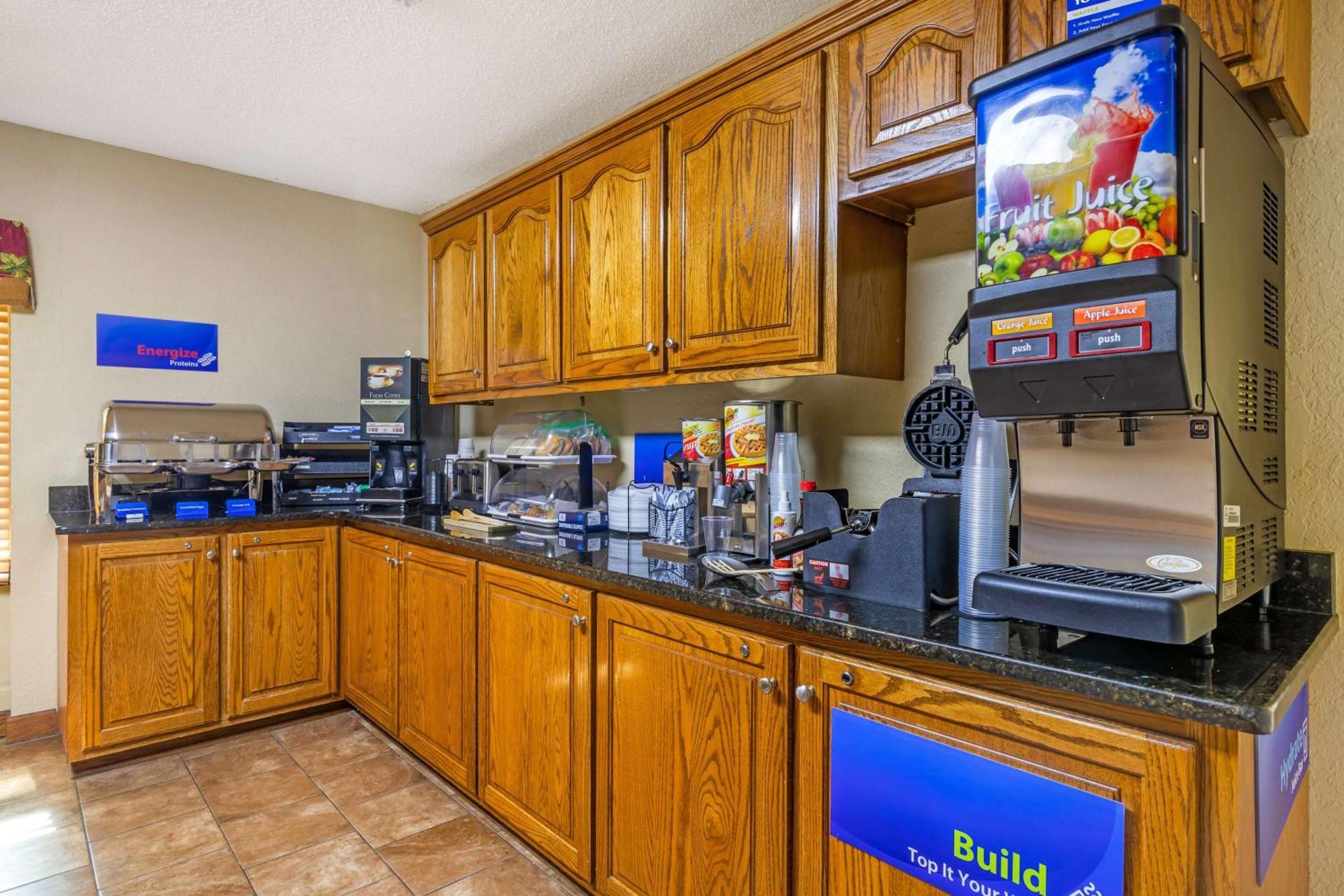 Best Western Bradford Inn Swainsboro Exterior photo